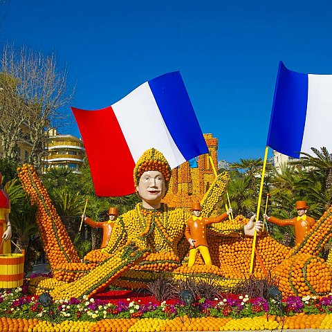 Exposition des motifs d'agrumes dans les jardins Biovès - Fête du Citron®